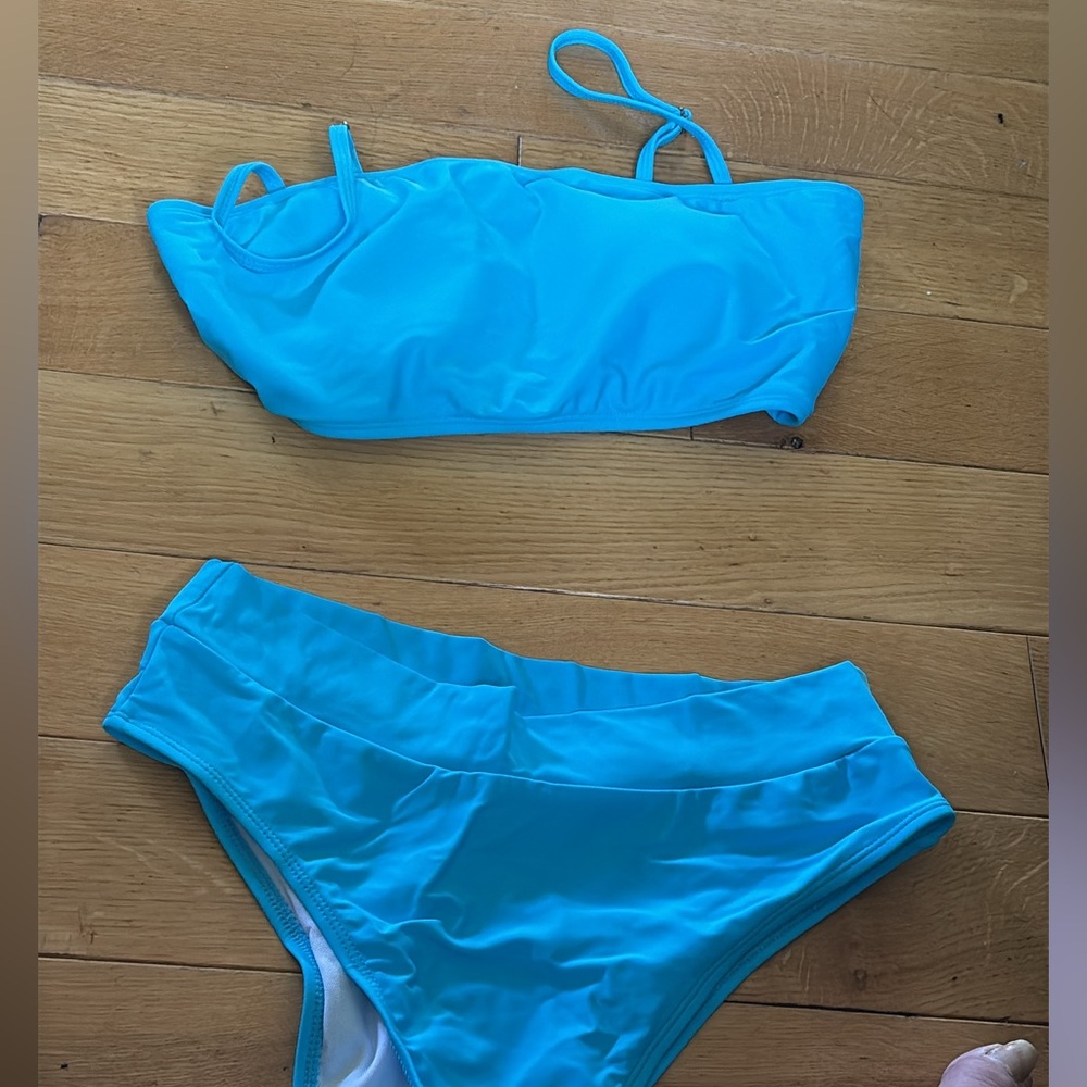 🚘Women's Blue Swimwear Set removable strap wrap pad cheeky high waisted bikini